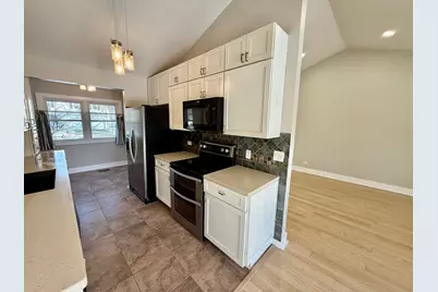 1340 Auburn Avenue, Naperville, IL 60565 - Photo 6