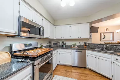 110 Lauralton Street, Lake Bluff, IL 60044 - Photo 10