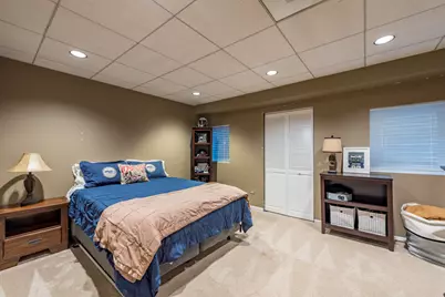 110 Lauralton Street, Lake Bluff, IL 60044 - Photo 32