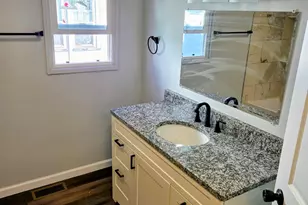 1208 S 3rd St, Pekin, IL 61554 - Photo 6