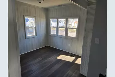 1208 S 3rd Street, Pekin, IL 61554 - Photo 8