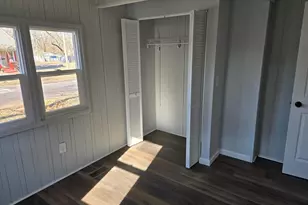 1208 S 3rd St, Pekin, IL 61554 - Photo 10