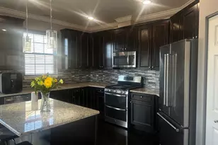 2995 Henley Ln, Naperville, IL 60540 - Photo 8