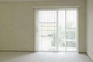 605 Barrington Ave, East Dundee, IL 60118 - Photo 6