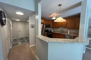 855 E 22nd St, Lombard, IL 60148 - Photo 8