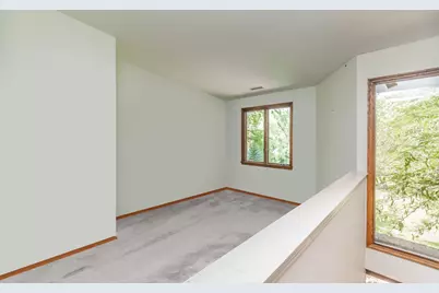 8080 Wolf Road, Burr Ridge, IL 60527 - Photo 28
