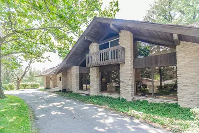 8080 Wolf Road, Burr Ridge, IL 60527 - Photo 2