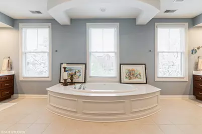 2016 Valor Court #1, Glenview, IL 60026 - Photo 10