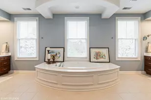 2016 Valor Ct, Glenview, IL 60026 - Photo 10