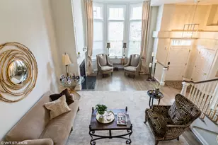 2016 Valor Ct, Glenview, IL 60026 - Photo 2