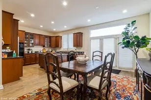 2016 Valor Ct, Glenview, IL 60026 - Photo 6