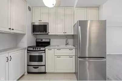 2909 N Sheridan Road #605, Chicago, IL 60657 - Photo 2