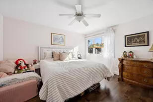 7940 Wolf Rd, Burr Ridge, IL 60527 - Photo 20