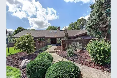 7940 Wolf Road, Burr Ridge, IL 60527 - Photo 42