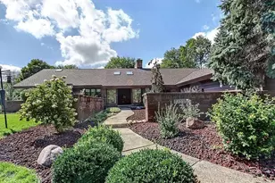 7940 Wolf Rd, Burr Ridge, IL 60527 - Photo 42