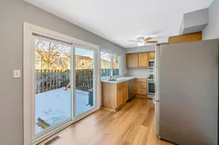 1986 Brighton Ln, Hoffman Estates, IL 60169 - Photo 12