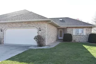 1914 Sun Mill Ct, Springfield, IL 62704 - Photo 2