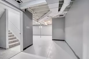 249 Milburn Ave, Crete, IL 60417 - Photo 34