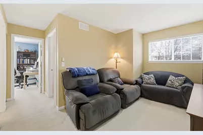 429 N Carlisle Court, Round Lake, IL 60073 - Photo 14