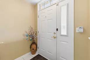 429 N Carlisle Ct, Round Lake, IL 60073 - Photo 8