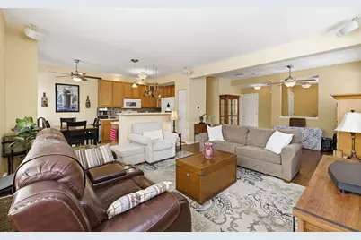 429 N Carlisle Court, Round Lake, IL 60073 - Photo 6