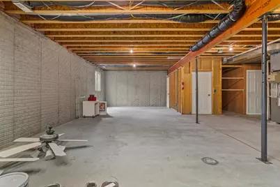 2410 Wendover Place, Champaign, IL 61822 - Photo 52