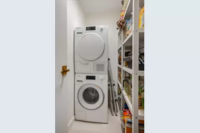 360 E Randolph Street #1002, Chicago, IL 60601 - Photo 22