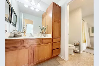 28 Oak Creek Court, North Aurora, IL 60542 - Photo 16