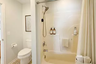 28 Oak Creek Ct, North Aurora, IL 60542 - Photo 18