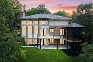 9427 Falling Waters Dr, Burr Ridge, IL 60527 - Photo 1