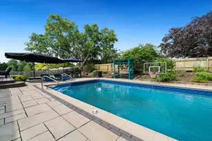 1850 Indian Springs Ct, Freeport, IL 61032 - Photo 30