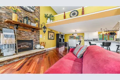 1850 Indian Springs Court, Freeport, IL 61032 - Photo 6