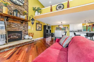 1850 Indian Springs Ct, Freeport, IL 61032 - Photo 6