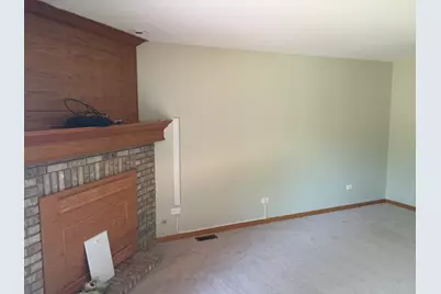 217 Huntington Court, Shorewood, IL 60404 - Photo 2