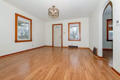 1818 E Washington Street, Joliet, IL 60433 - Photo 6