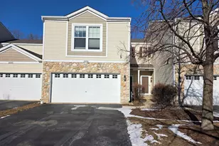 3996 Blackstone Dr, Aurora, IL 60504 - Photo 1