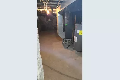 609 W Cottonwood Street, Freeport, IL 61032 - Photo 18