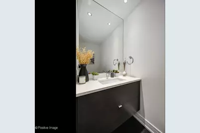 2922 N Sheffield Avenue #3, Chicago, IL 60657 - Photo 8