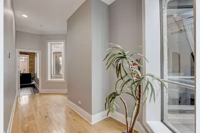 22 W Ontario Street #400, Chicago, IL 60654 - Photo 26