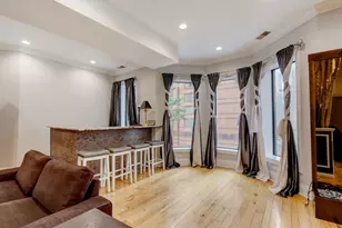 22 W Ontario St, Chicago, IL 60654 - Photo 6