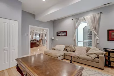 22 W Ontario Street #400, Chicago, IL 60654 - Photo 32
