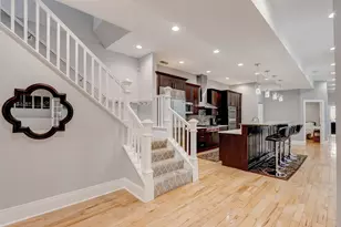 22 W Ontario St, Chicago, IL 60654 - Photo 14