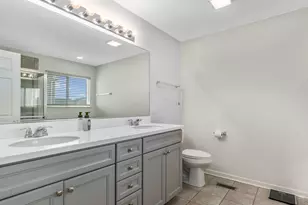 1802 Oxford Way, Joliet, IL 60431 - Photo 16