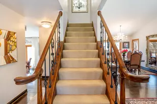 2409 Baldwin Ct, Schaumburg, IL 60193 - Photo 6