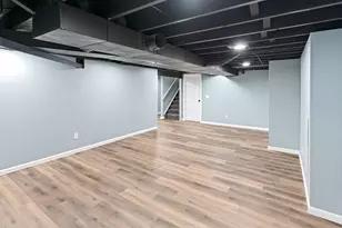 2111 30th St, Rock Island, IL 61201 - Photo 28