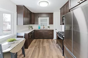 2111 30th St, Rock Island, IL 61201 - Photo 10