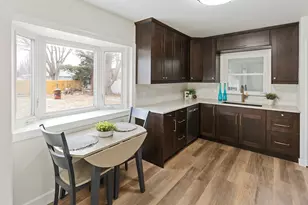 2111 30th St, Rock Island, IL 61201 - Photo 12