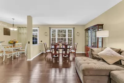 414 Bay Tree Circle, Vernon Hills, IL 60061 - Photo 8