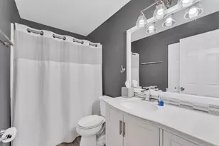 414 Bay Tree Cir, Vernon Hills, IL 60061 - Photo 28