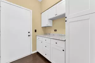 414 Bay Tree Cir, Vernon Hills, IL 60061 - Photo 18